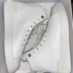 New Balmain B-Court High Top size 38/ size 8